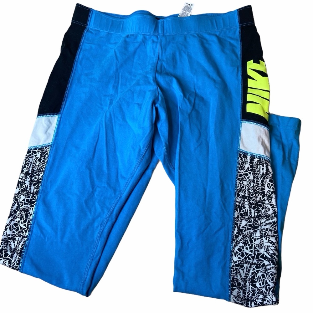 Women’s Nike athletic leggings 💙
